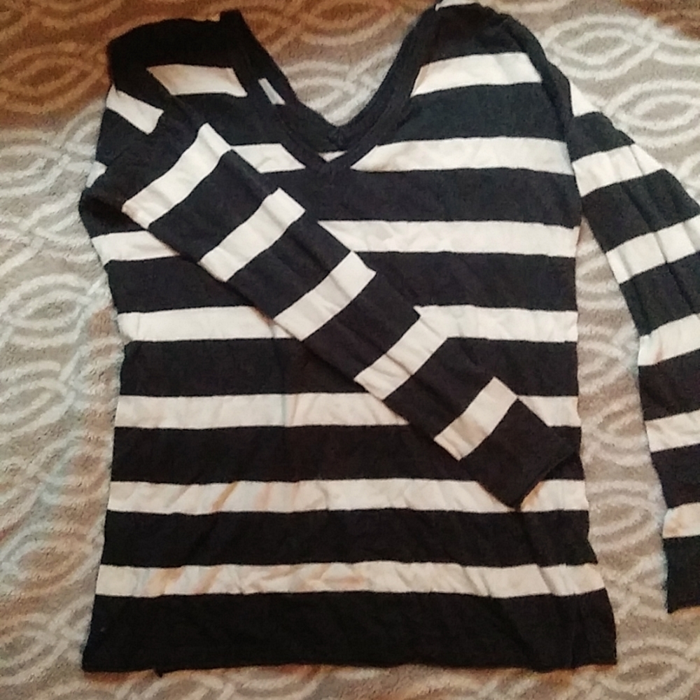 Old Navy Stripped Shirt
